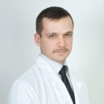 Kepala Endoskopi, PhD, ahli bedah   Mikhail Sergeevich Burdyukov   berbicara tentang intervensi endoskopi invasif minimal dalam diagnosis penyakit pada saluran pencernaan, saluran empedu, dan pohon trakeobronkial